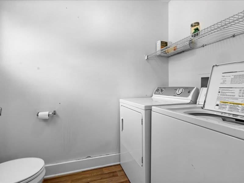 デモイン Chic 2Br Duplex Free Parking Near Hospitalsヴィラ エクステリア 写真
