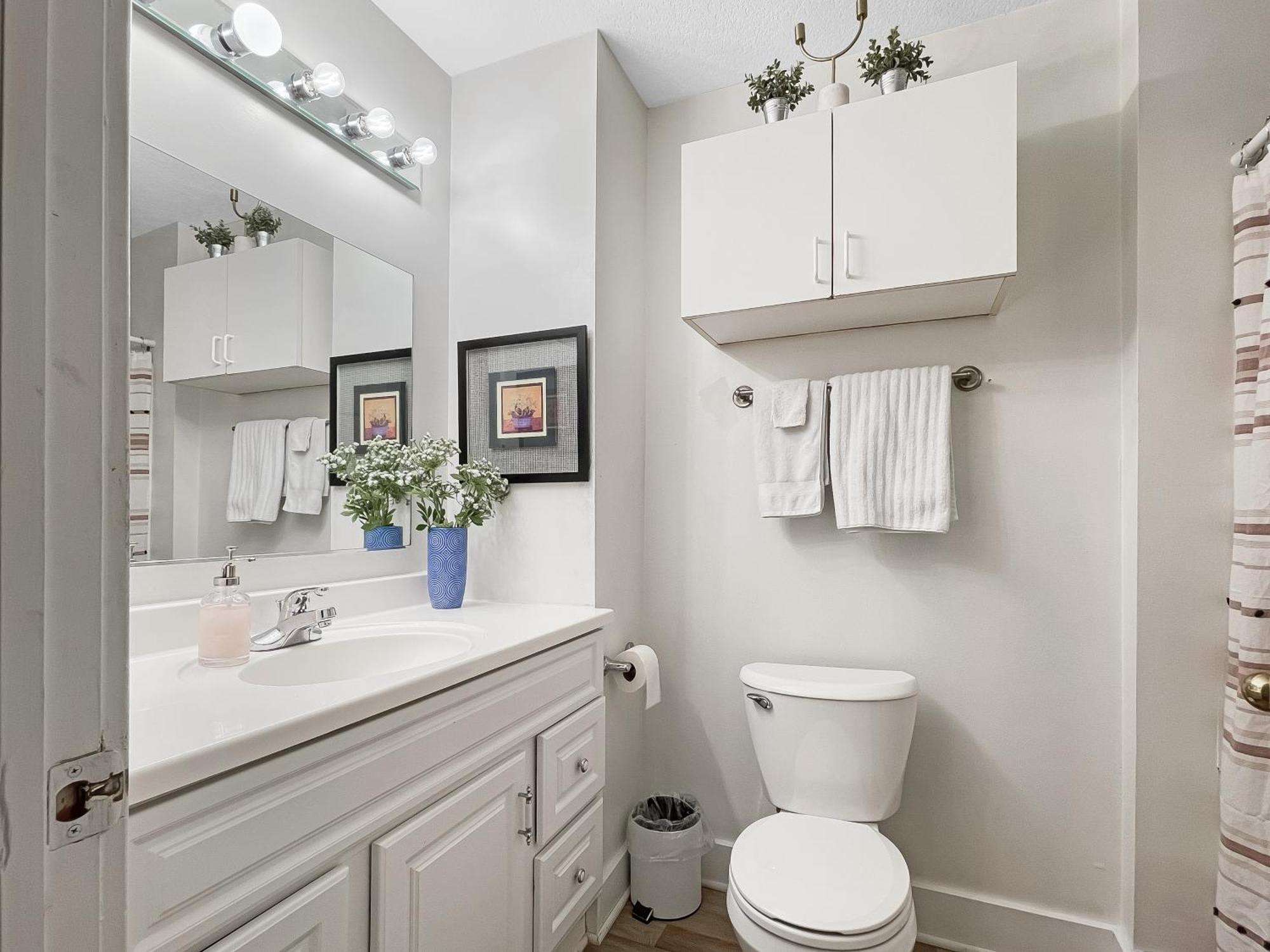 デモイン Chic 2Br Duplex Free Parking Near Hospitalsヴィラ エクステリア 写真