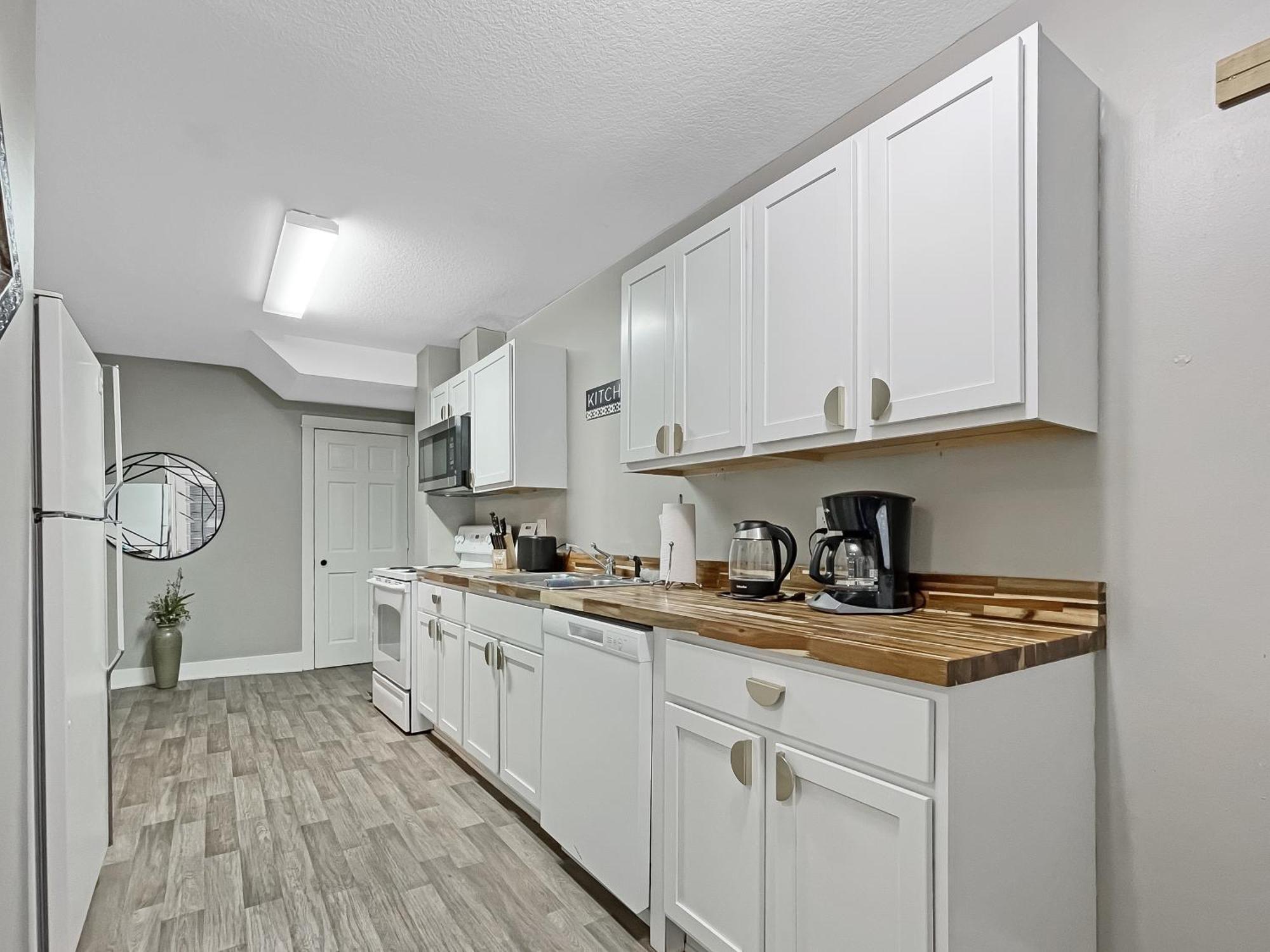 デモイン Chic 2Br Duplex Free Parking Near Hospitalsヴィラ エクステリア 写真